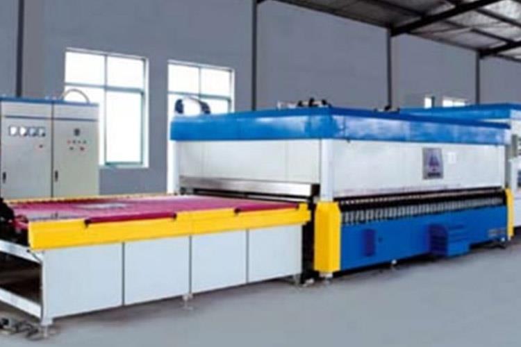 平彎鋼化玻璃生產(chǎn)線(xiàn) 平彎鋼化玻璃生產(chǎn)線(xiàn)